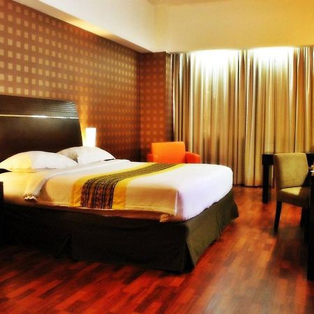 Grand Elite Hotel Pekanbaru Eksteriør billede