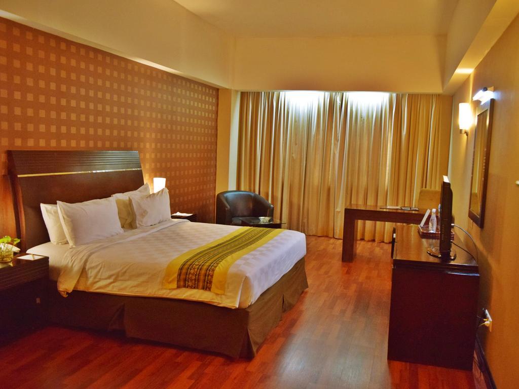 Grand Elite Hotel Pekanbaru Eksteriør billede