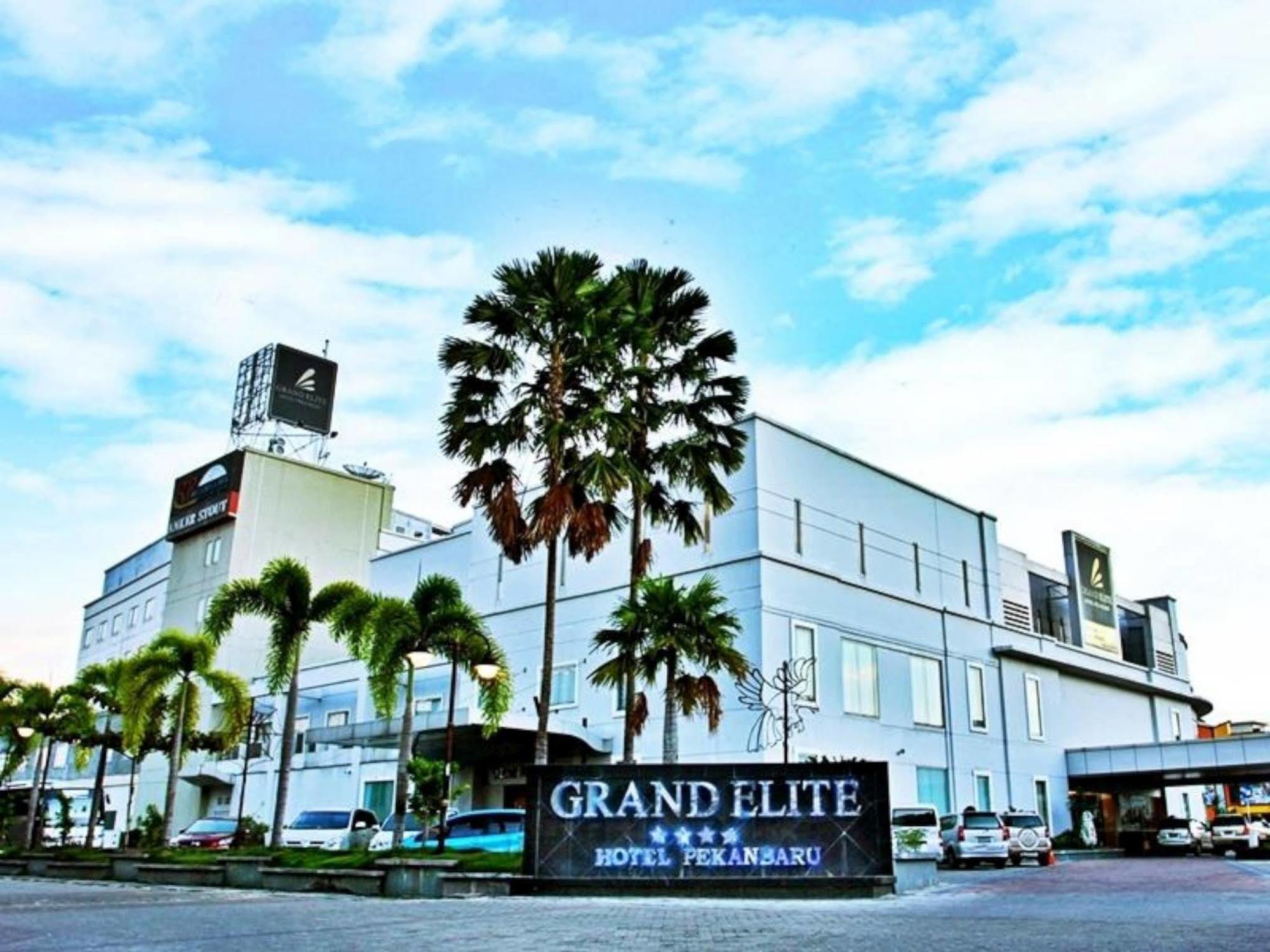Grand Elite Hotel Pekanbaru Eksteriør billede